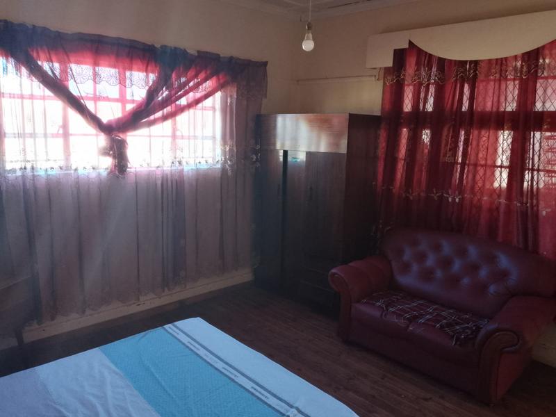 To Let 4 Bedroom Property for Rent in Kingswood Eastern Cape